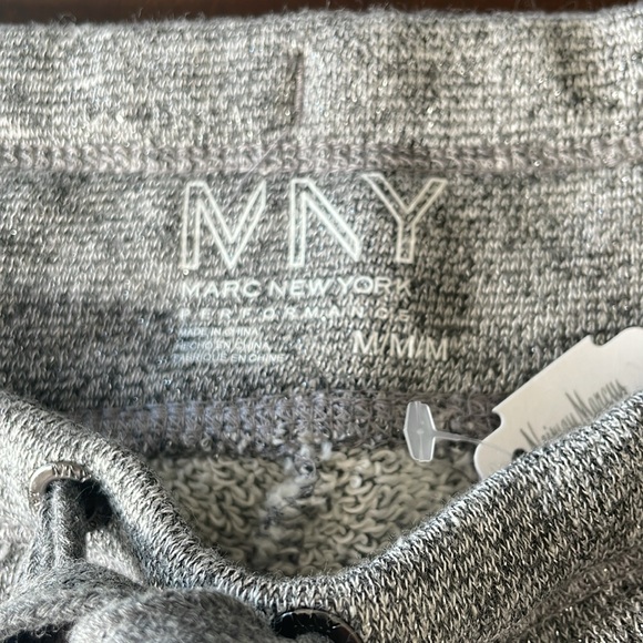 Marc New York Performance - Picture 2 of 5